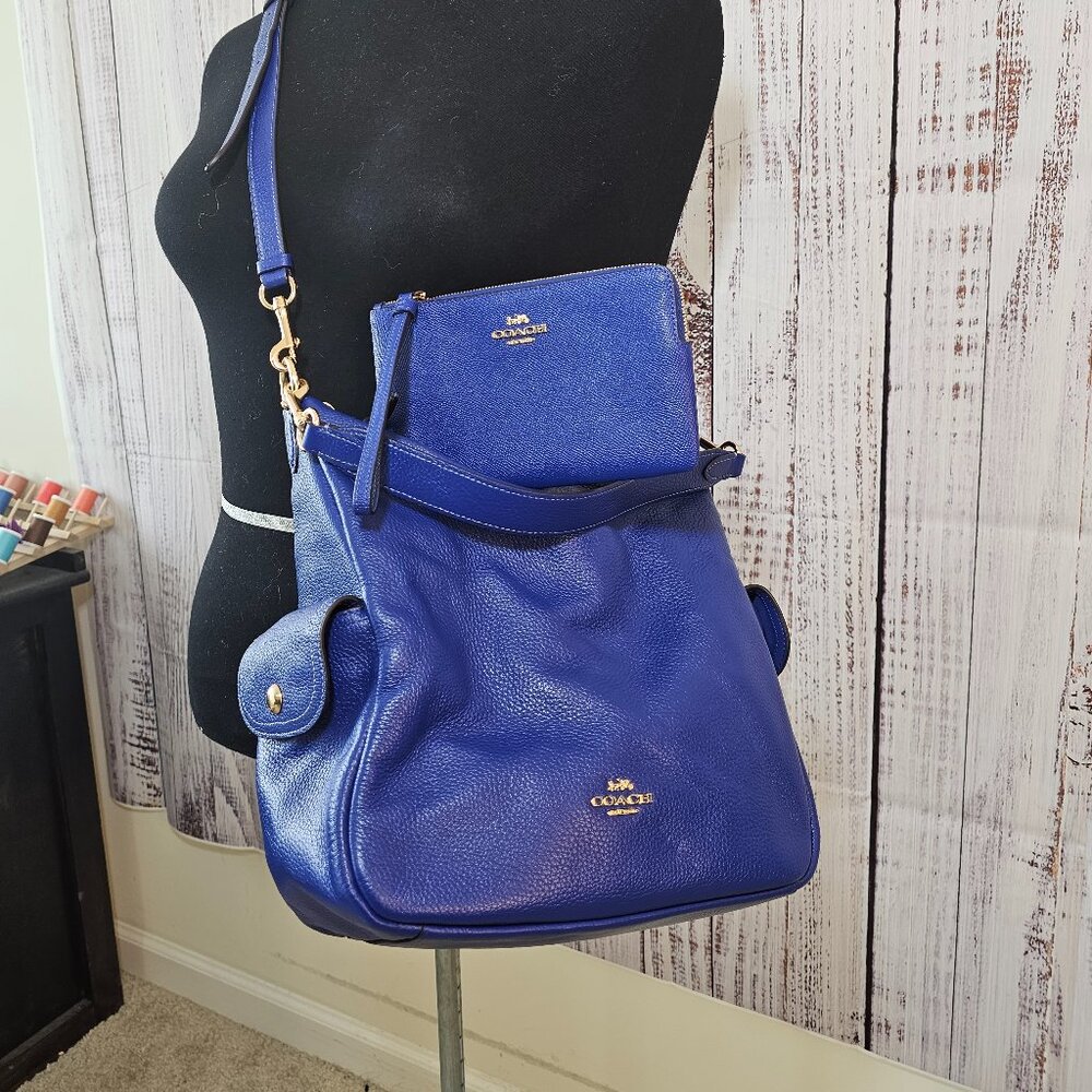 Coach purse and wristlet combo